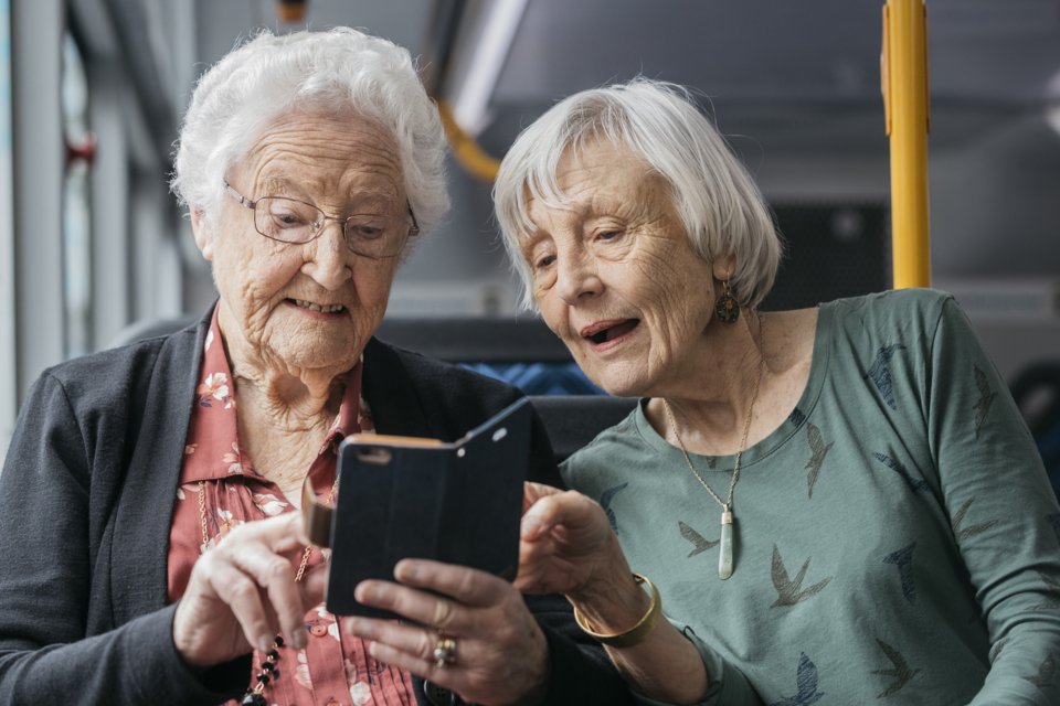 How Old Is Byakuya Kuchiki in Sword Art Online?